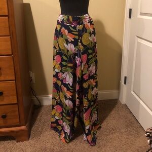 New w/o tags Trina Turk Silk Flare Pants size S